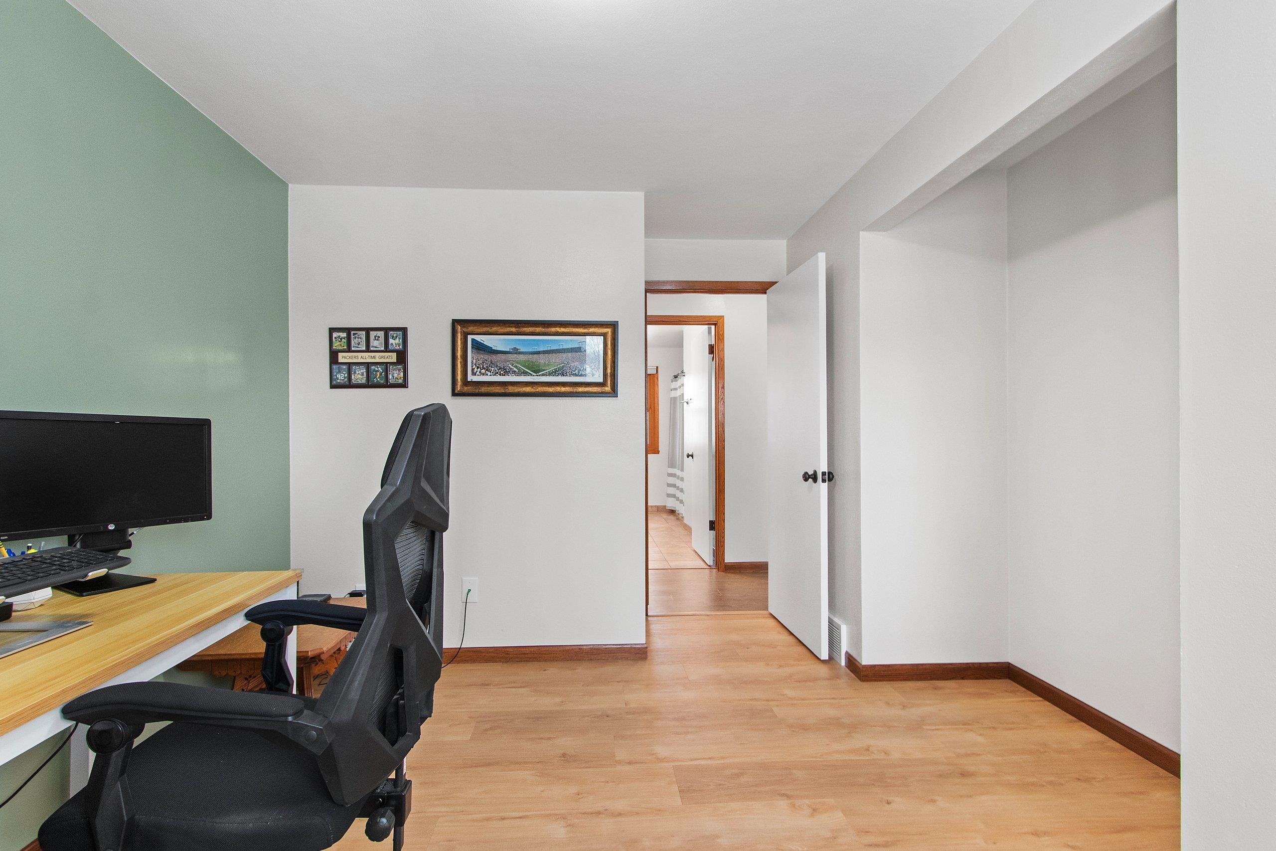 2519 South Eric Drive Appleton, WI 54915 - Photo 24 of 58