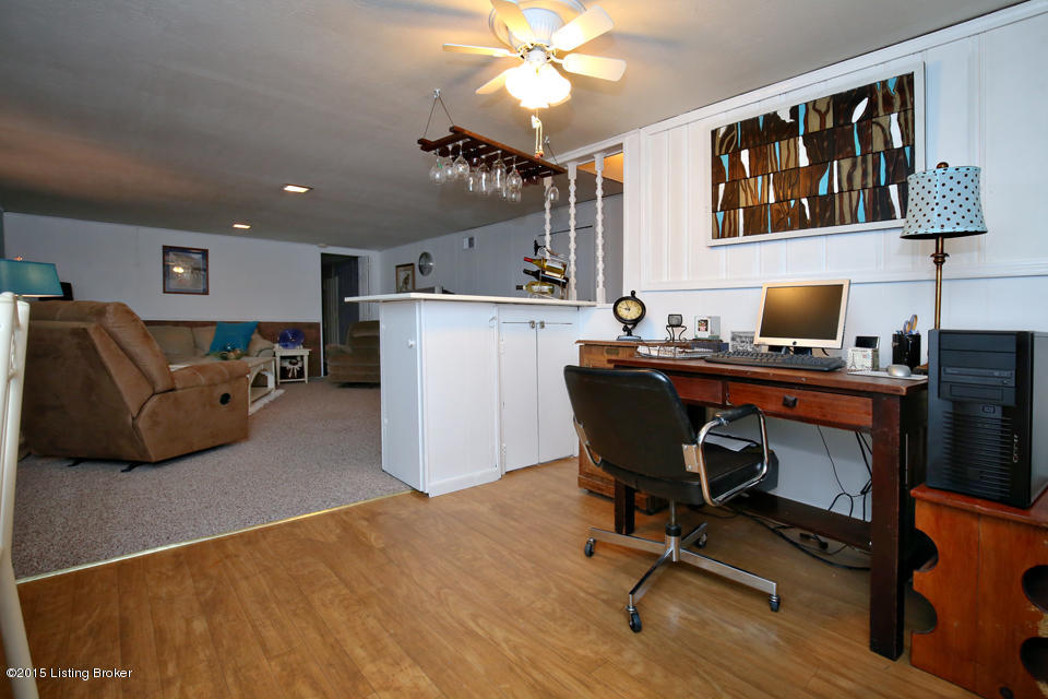 6343 Hunters Grove Road Louisville, KY 40216 - Photo 34 of 38 IMG_2697