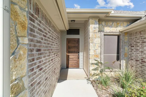 $315,000 | 949 Avagail Avenue, Springtown, TX 76082