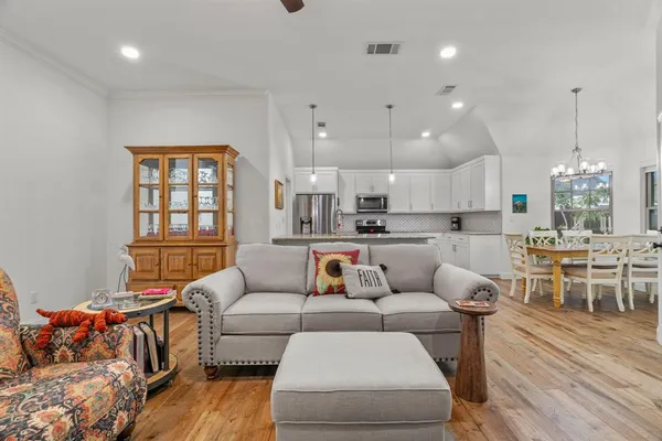 $315,000 | 949 Avagail Avenue, Springtown, TX 76082