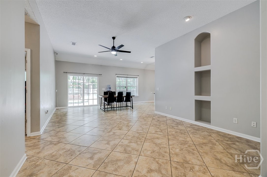 314 South Poplar Street Pembroke, GA 31321 - Photo 4 of 39