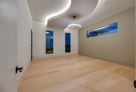 a view of entryway and hall