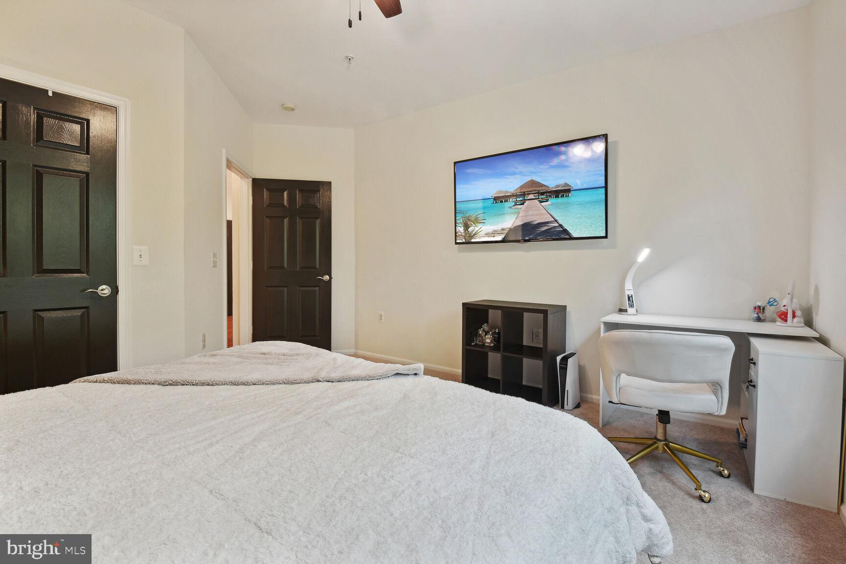 11800 Old Georgetown Road, Unit 1640 Rockville, MD 20852 - Photo 10 of 20 Bedroom