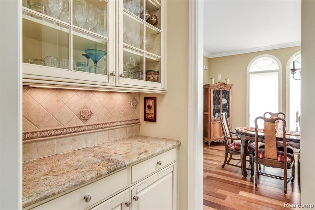 661 Langley Road Rochester Hills, MI 48309 - Photo 18 of 41