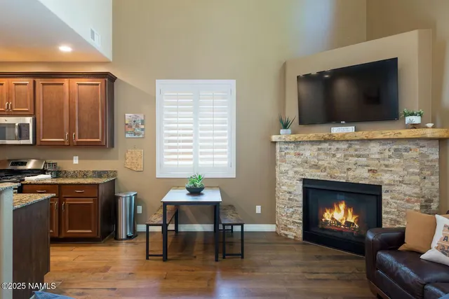 $770,000 | 2860 West Pico Del Monte Circle, Flagstaff, AZ 86001