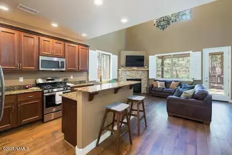 $770,000 | 2860 West Pico Del Monte Circle, Flagstaff, AZ 86001