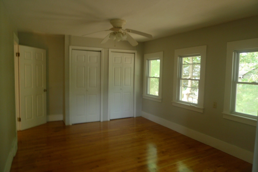 39 Undine Circle Springfield, MA 01109 - Photo 13 of 21