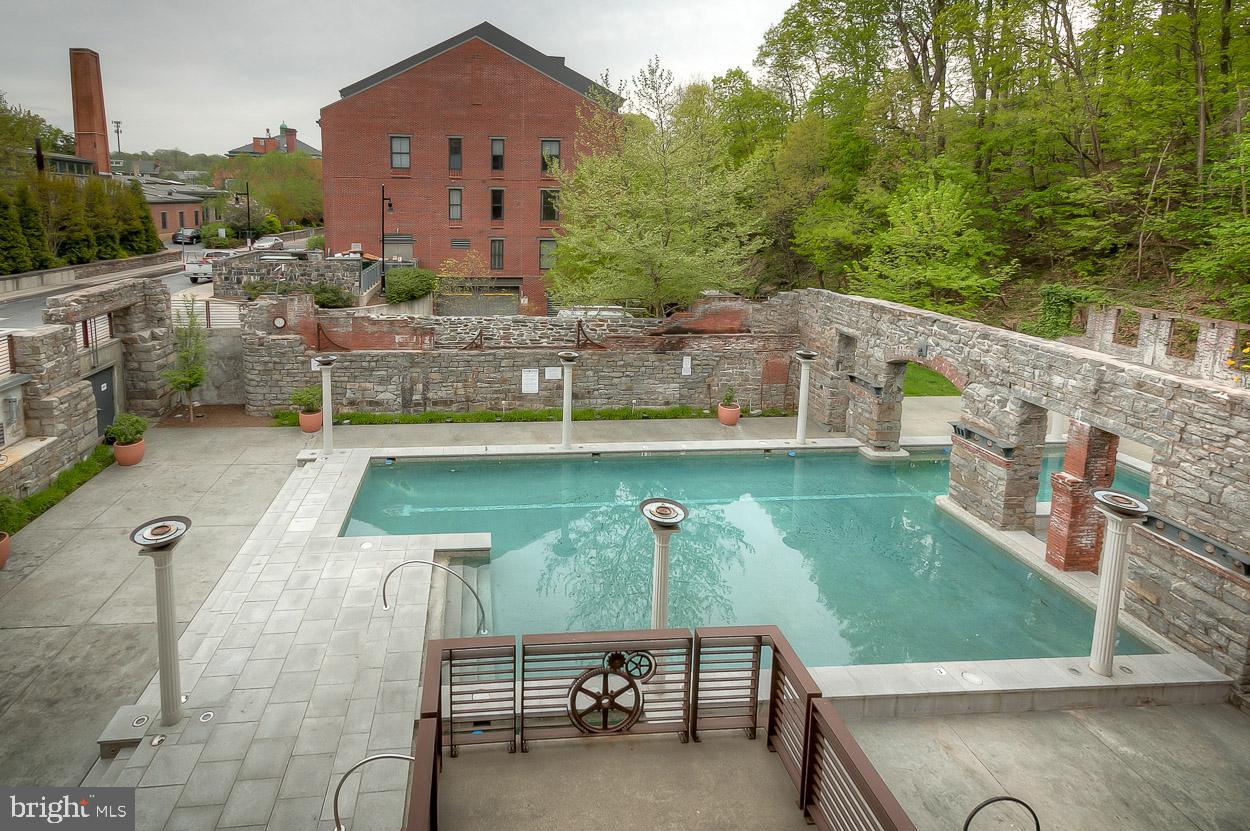 2090 Clipper Park Road Baltimore, MD 21211 - Photo 47 of 75 a view of a water with a terrace