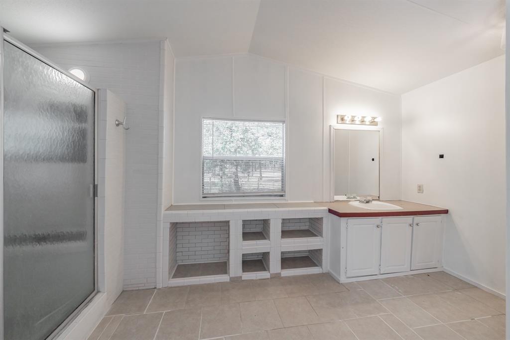 419 Wood River Road Millsap, TX 76066 - Photo 21 of 25
