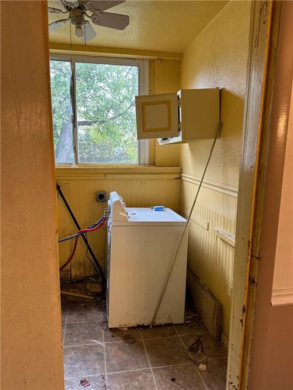 130 Clay Street Elizabeth, PA 15037 - Photo 5 of 23 a view of a bathroom
