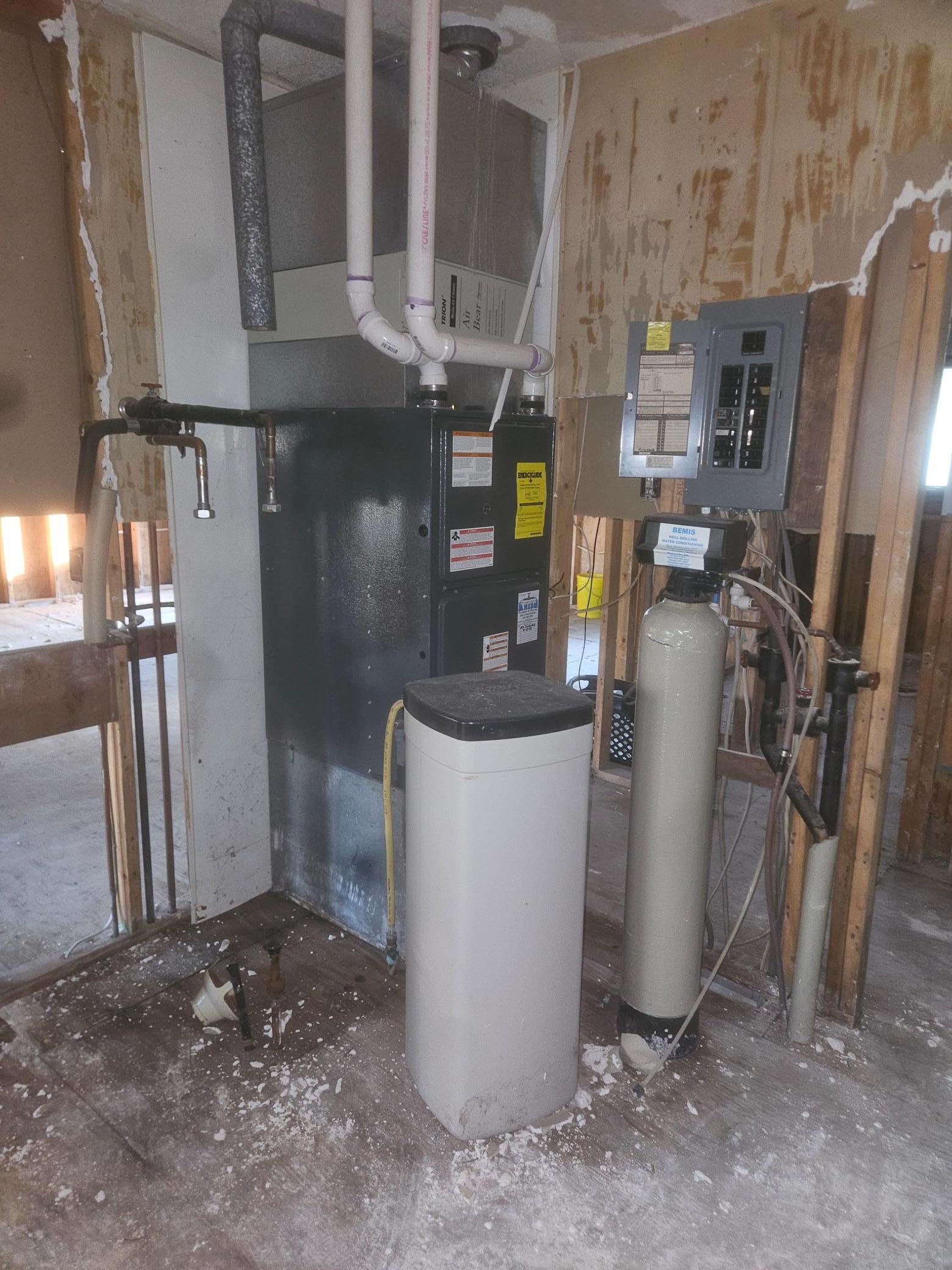 902 North Hazen Street Waterville, MN 56096 - Photo 7 of 20