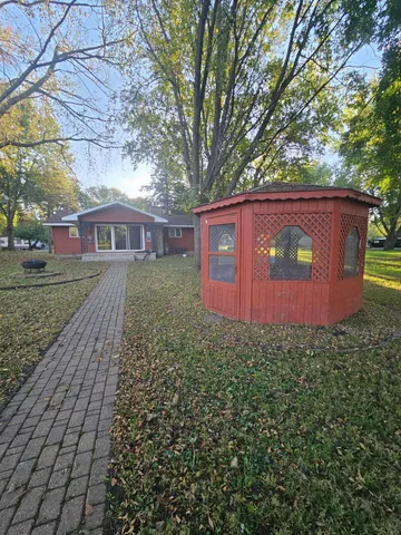 $199,900 | 902 North Hazen Street, Waterville, MN 56096