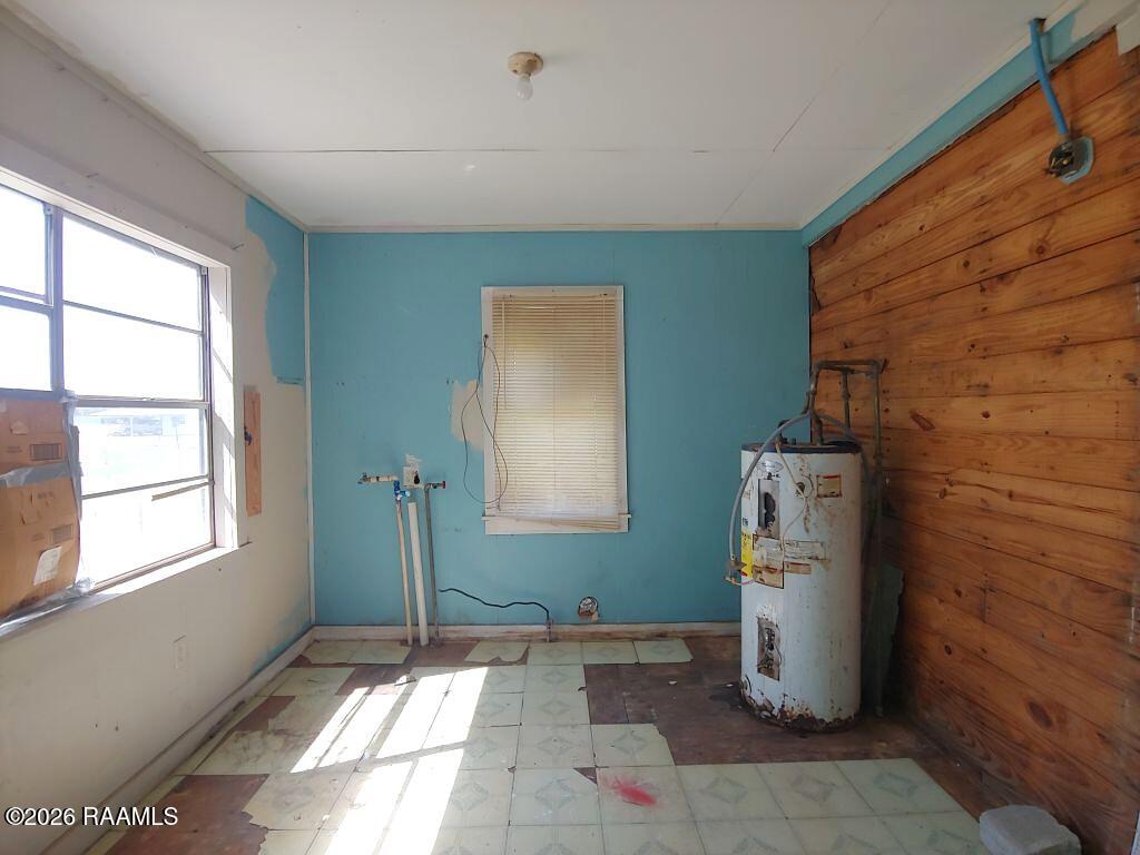 309 Keller Street Crowley, LA 70526 - Photo 16 of 22 16 Laundry Room