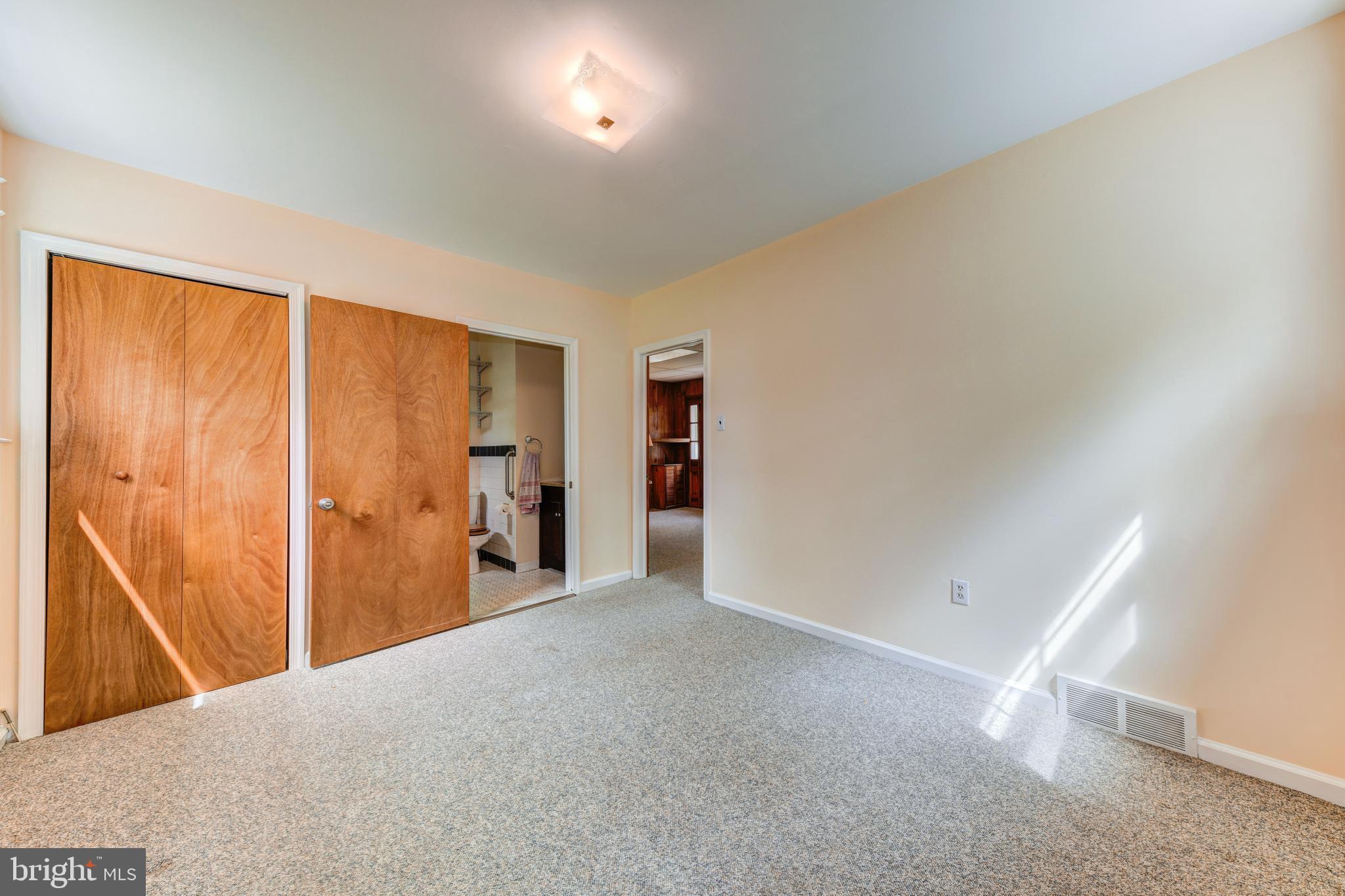 2328 Upper Barness Road Warrington, PA 18976 - Photo 17 of 34 1st Floor Master Bedroom