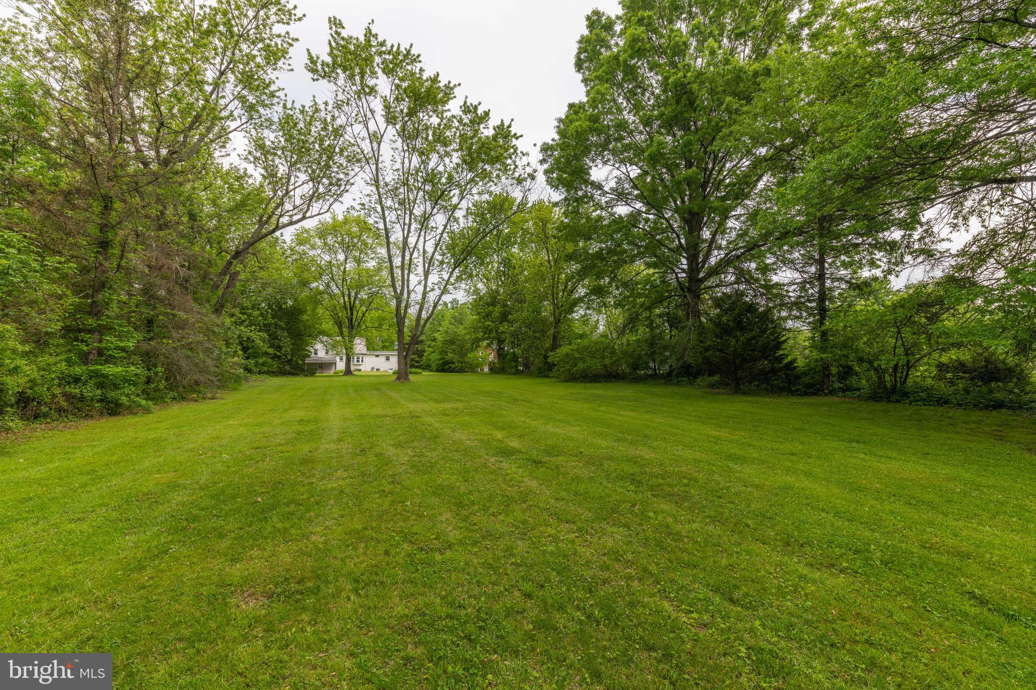 2328 Upper Barness Road Warrington, PA 18976 - Photo 34 of 34 Huge Rear Yard
