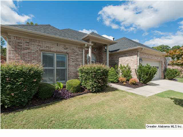 225 Beaver Crest Pelham, AL 35124 - Photo 5 of 32