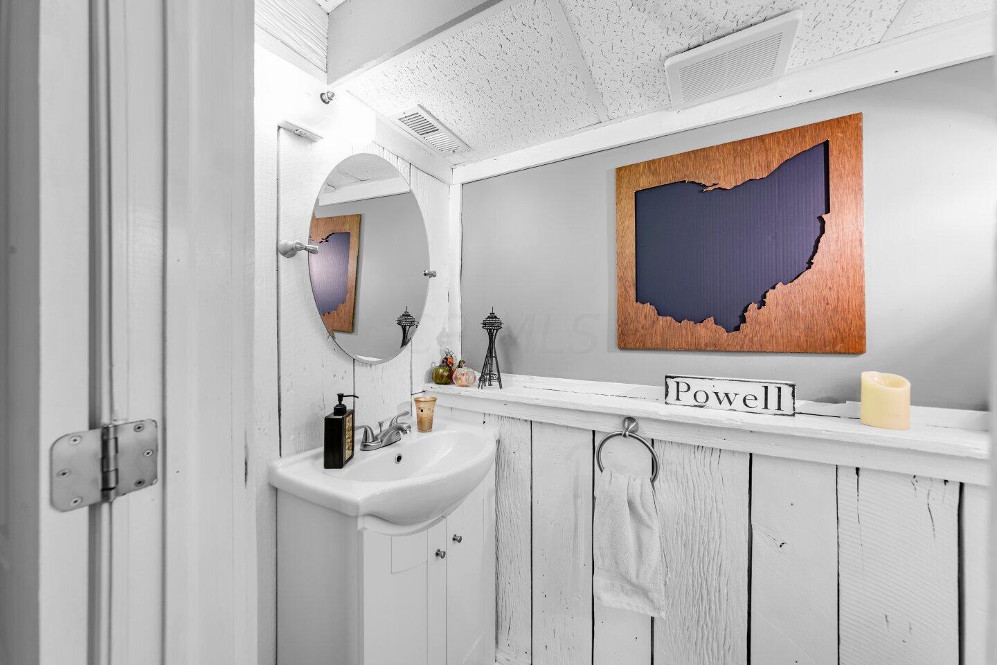 8695 Ripton Drive Powell, OH 43065 - Photo 27 of 39 019-8695RiptonDrive-Powell-OH-43065-SMAL