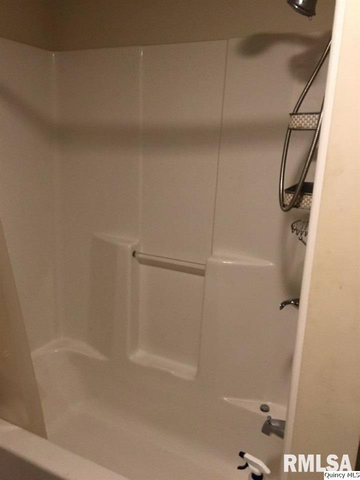 1202 North 7th Street Quincy, IL 62301 - Photo 7 of 9 Gallery Image 7