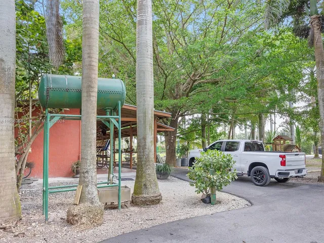 $740,000 | 16450 Southwest 208th Avenue, Miami, FL 33187