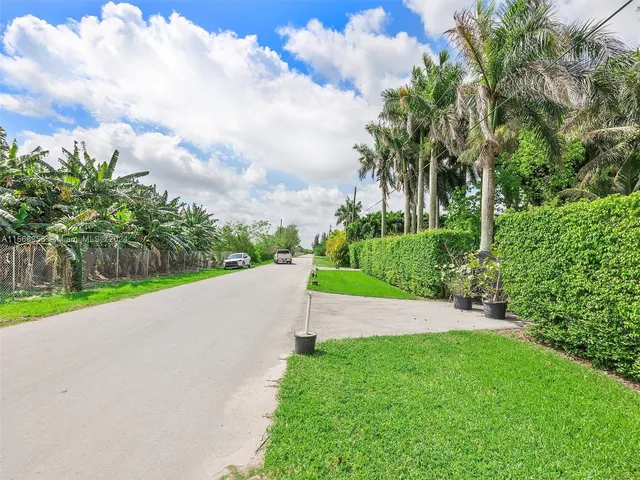 $740,000 | 16450 Southwest 208th Avenue, Miami, FL 33187