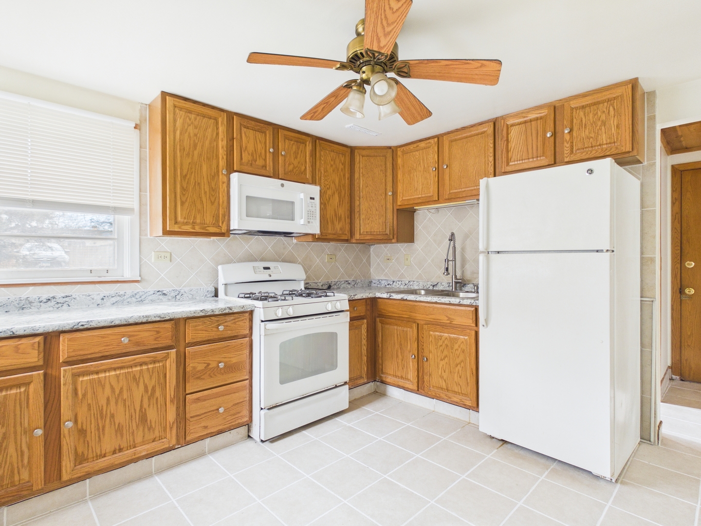 755 Dulles Road, Unit A Des Plaines, IL 60016 - Photo 5 of 5