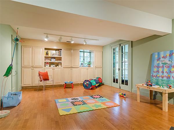 70 Oldham Road Newton, MA 02465 - Photo 16 of 19