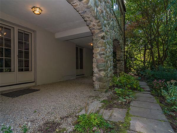 70 Oldham Road Newton, MA 02465 - Photo 17 of 19