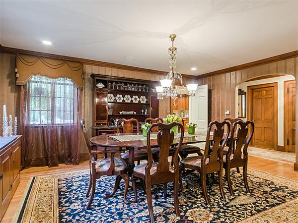 70 Oldham Road Newton, MA 02465 - Photo 4 of 19