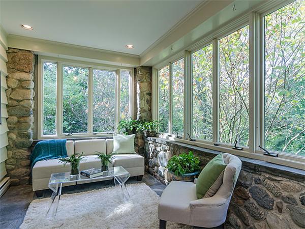 70 Oldham Road Newton, MA 02465 - Photo 5 of 19