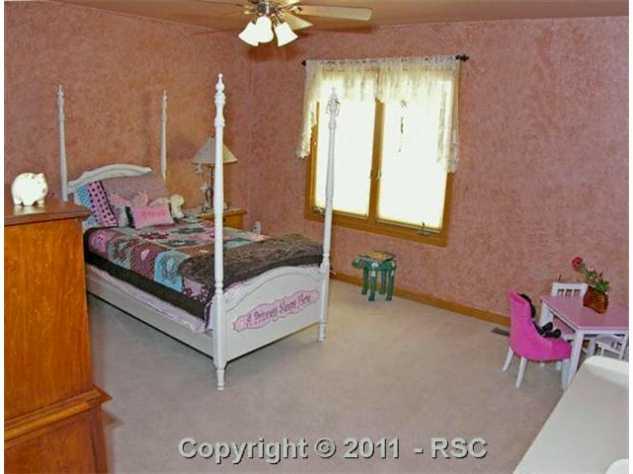 6425 Wilson Road Colorado Springs, CO 80919 - Photo 10 of 16