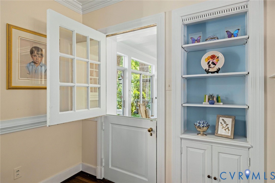 17 Bridgeway Road Richmond, VA 23226 - Photo 6 of 38 Dutch door from Dining Room to Sunroom