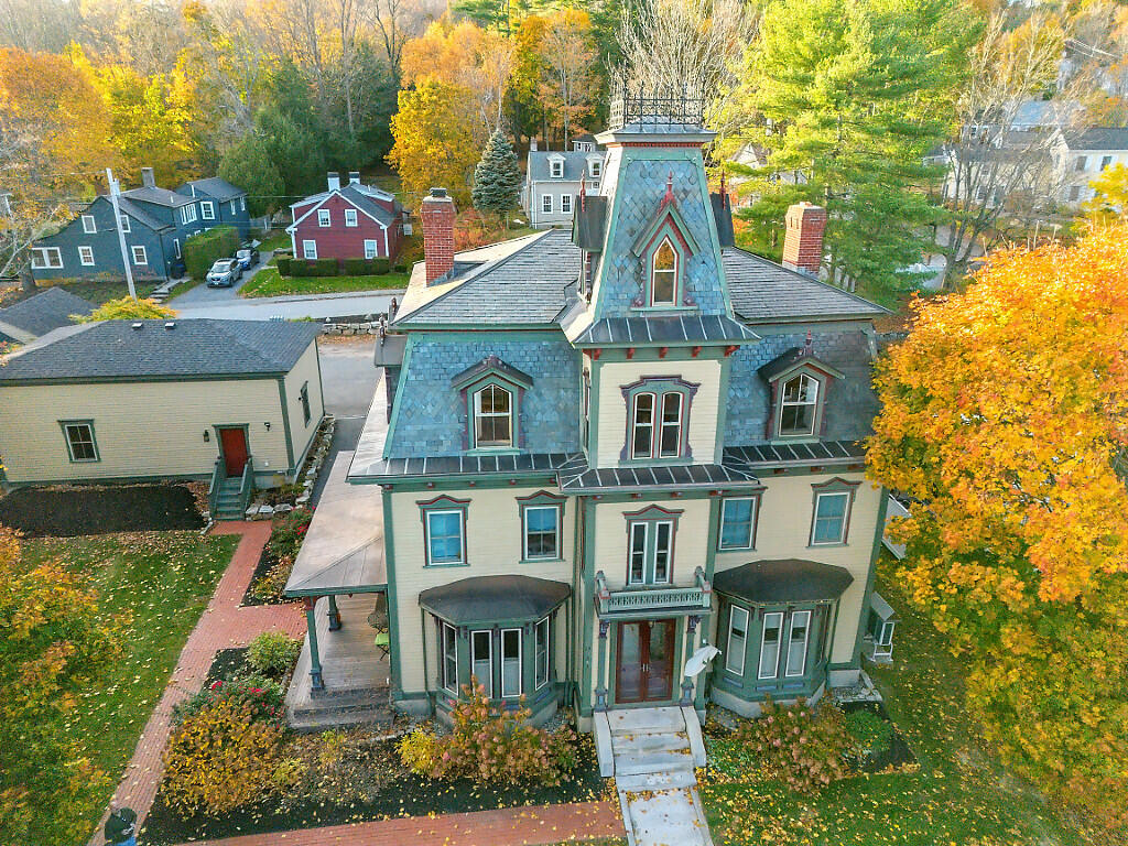 15 Middle Street, Unit 3 Hallowell, ME 04347 - Photo 3 of 57