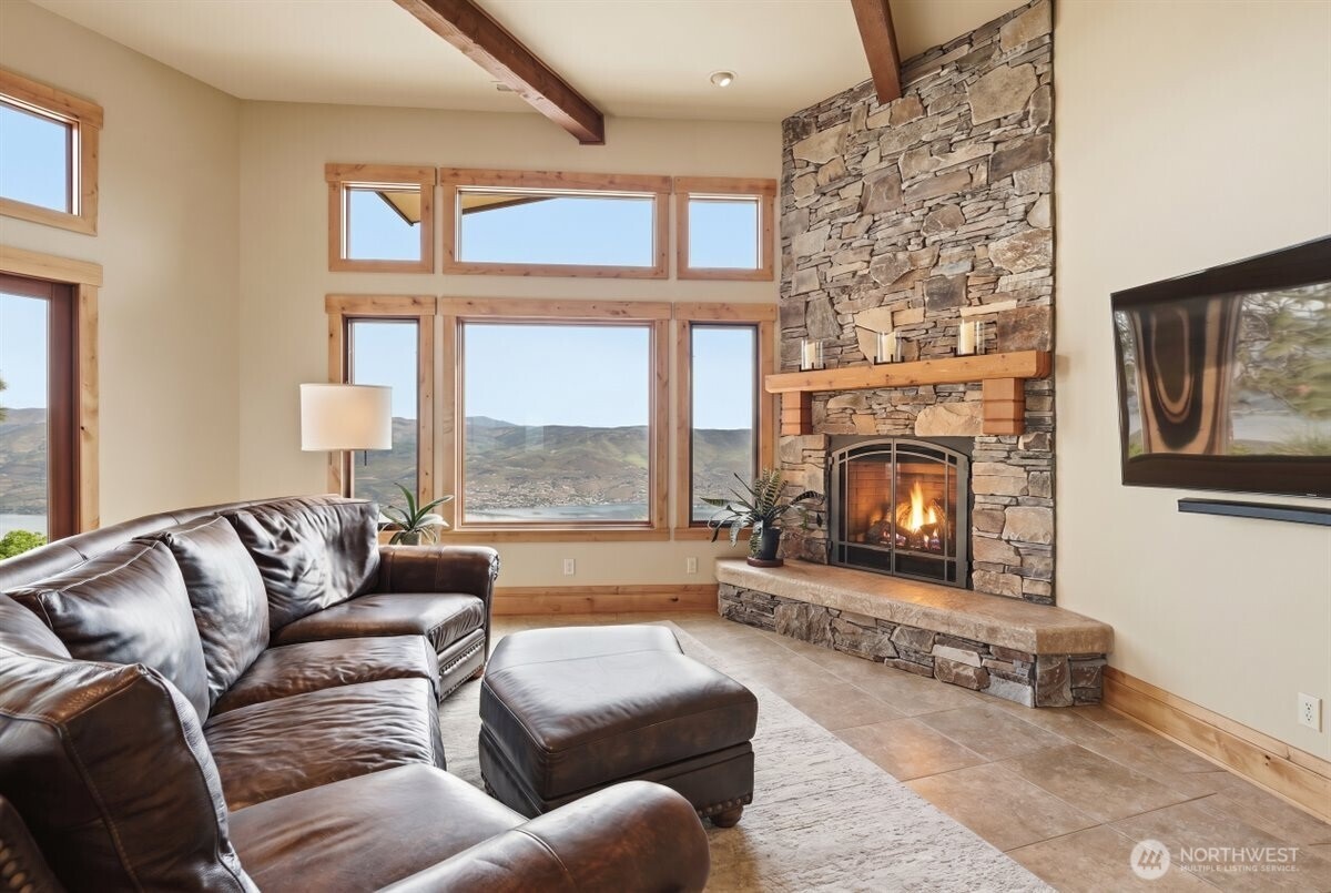300 Hawks Ridge Road Chelan, WA 98816 - Photo 16 of 40