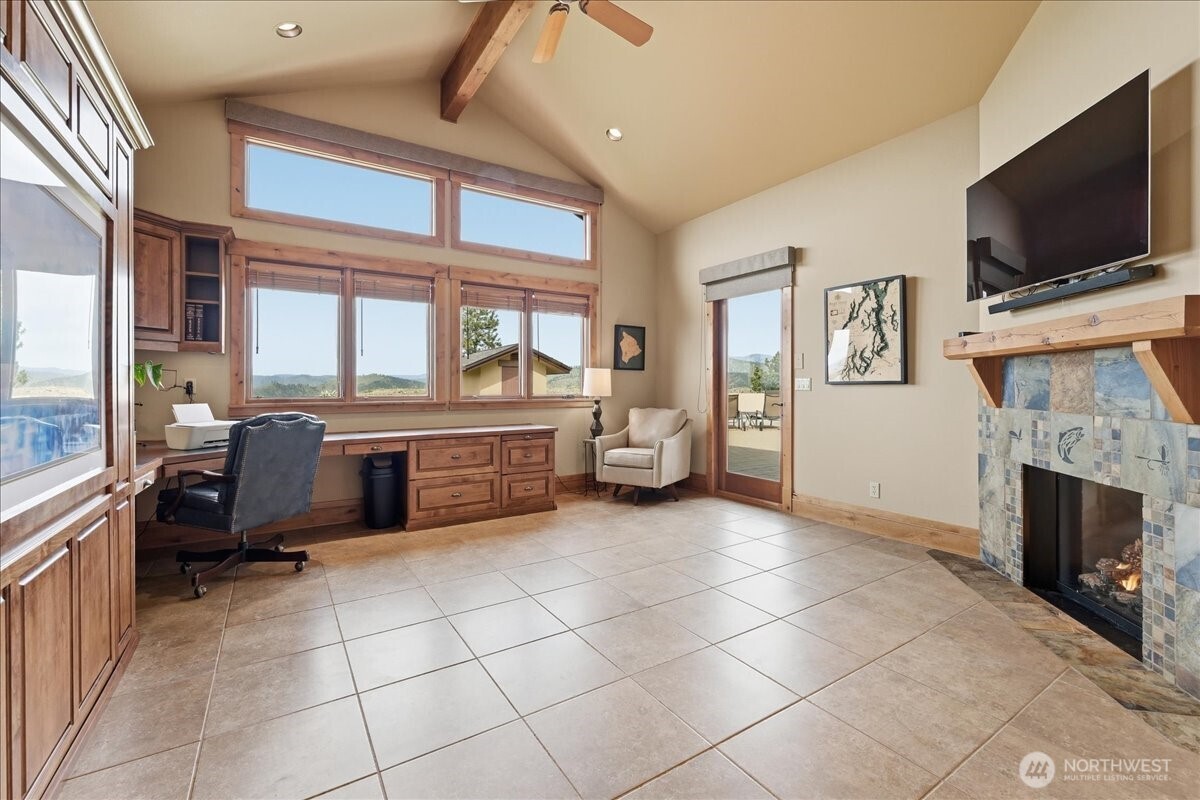 300 Hawks Ridge Road Chelan, WA 98816 - Photo 29 of 40