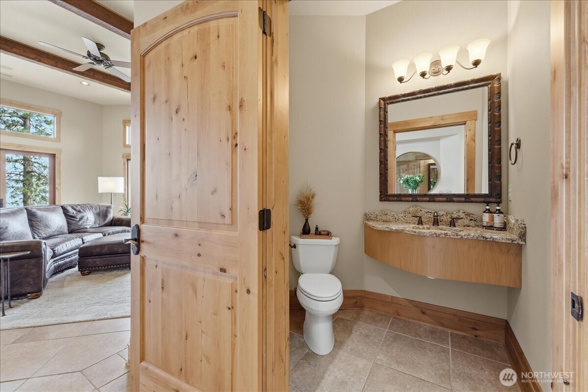 300 Hawks Ridge Road Chelan, WA 98816 - Photo 32 of 40