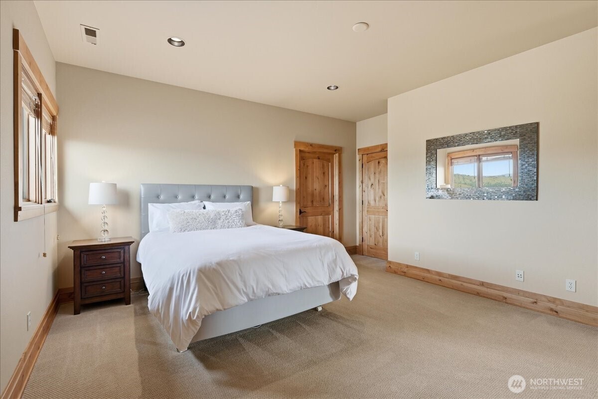 300 Hawks Ridge Road Chelan, WA 98816 - Photo 36 of 40
