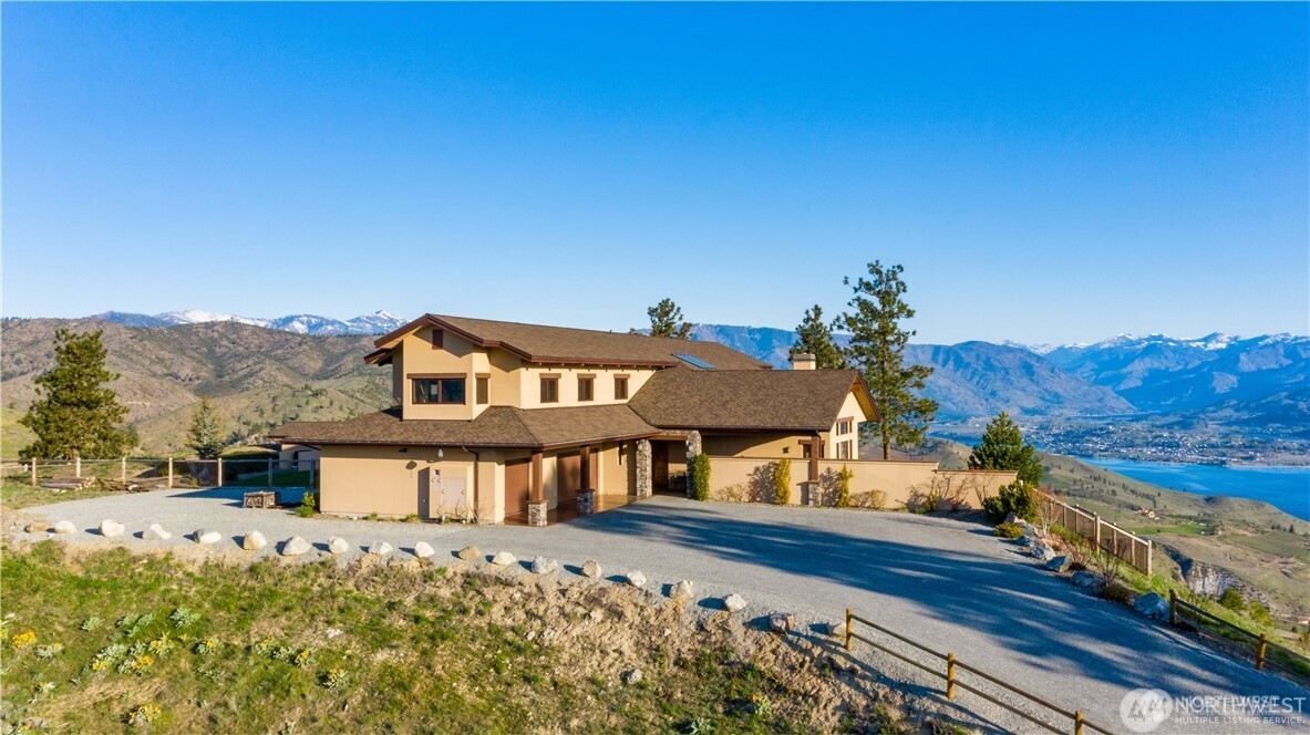 300 Hawks Ridge Road Chelan, WA 98816 - Photo 5 of 40