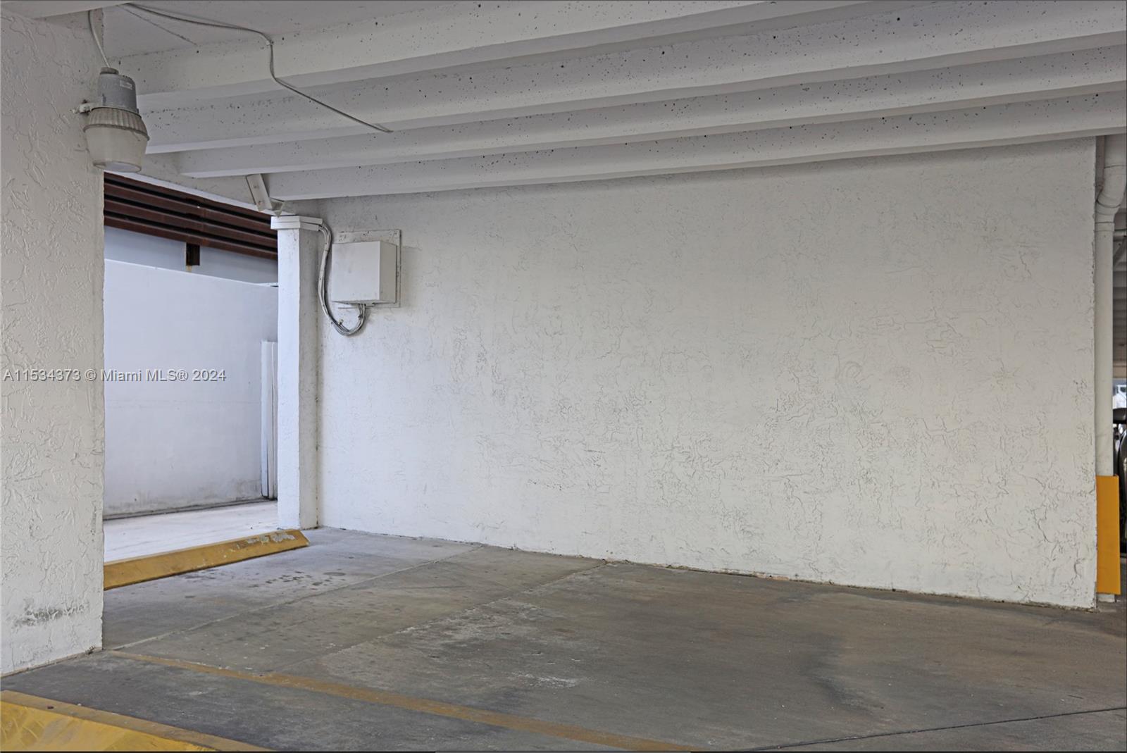 Flamingo-Lummus Miami Beach, FL 33139 - Photo 14 of 16 a view of a room with wooden floor