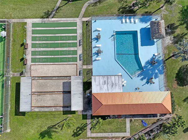 $249,000 | 5463 Southeast Miles Grant Road, Unit 210, Stuart, FL 34997