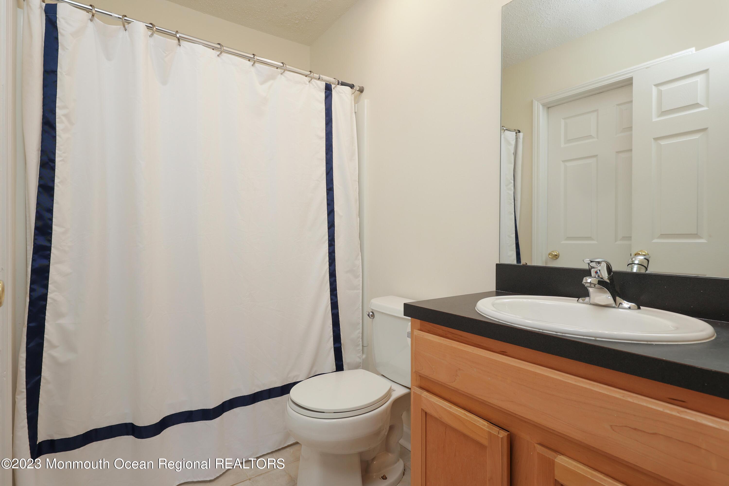 15 Bryce Canyon Road Howell, NJ 07731 - Photo 16 of 25 758A5619