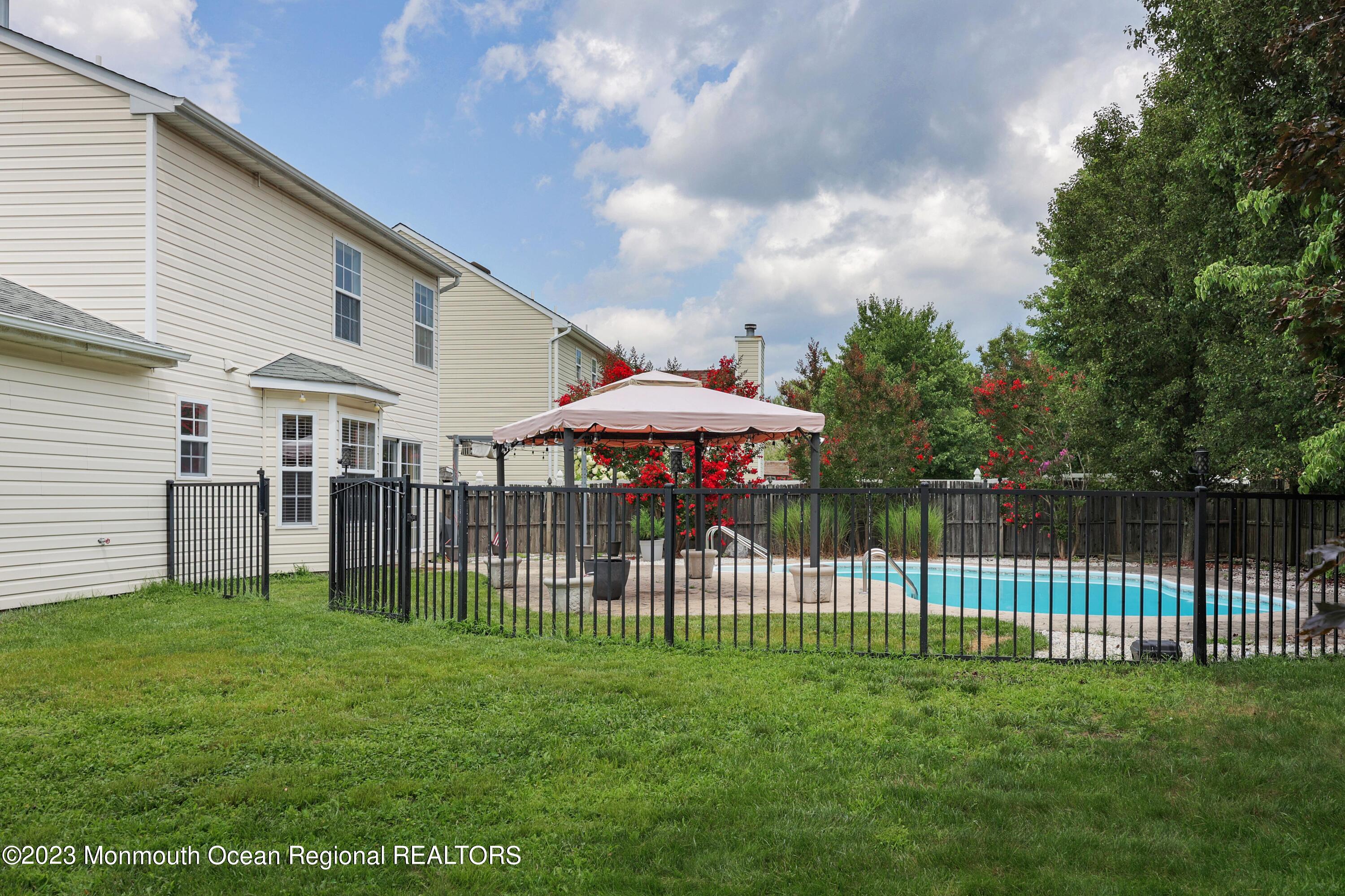 15 Bryce Canyon Road Howell, NJ 07731 - Photo 23 of 25 758A5542_3_4_5_6