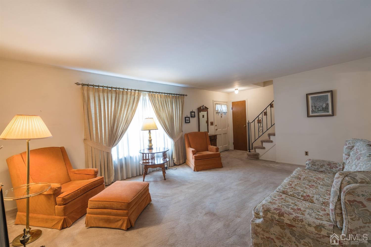 105 Stony Road Edison, NJ 08817 - Photo 3 of 19