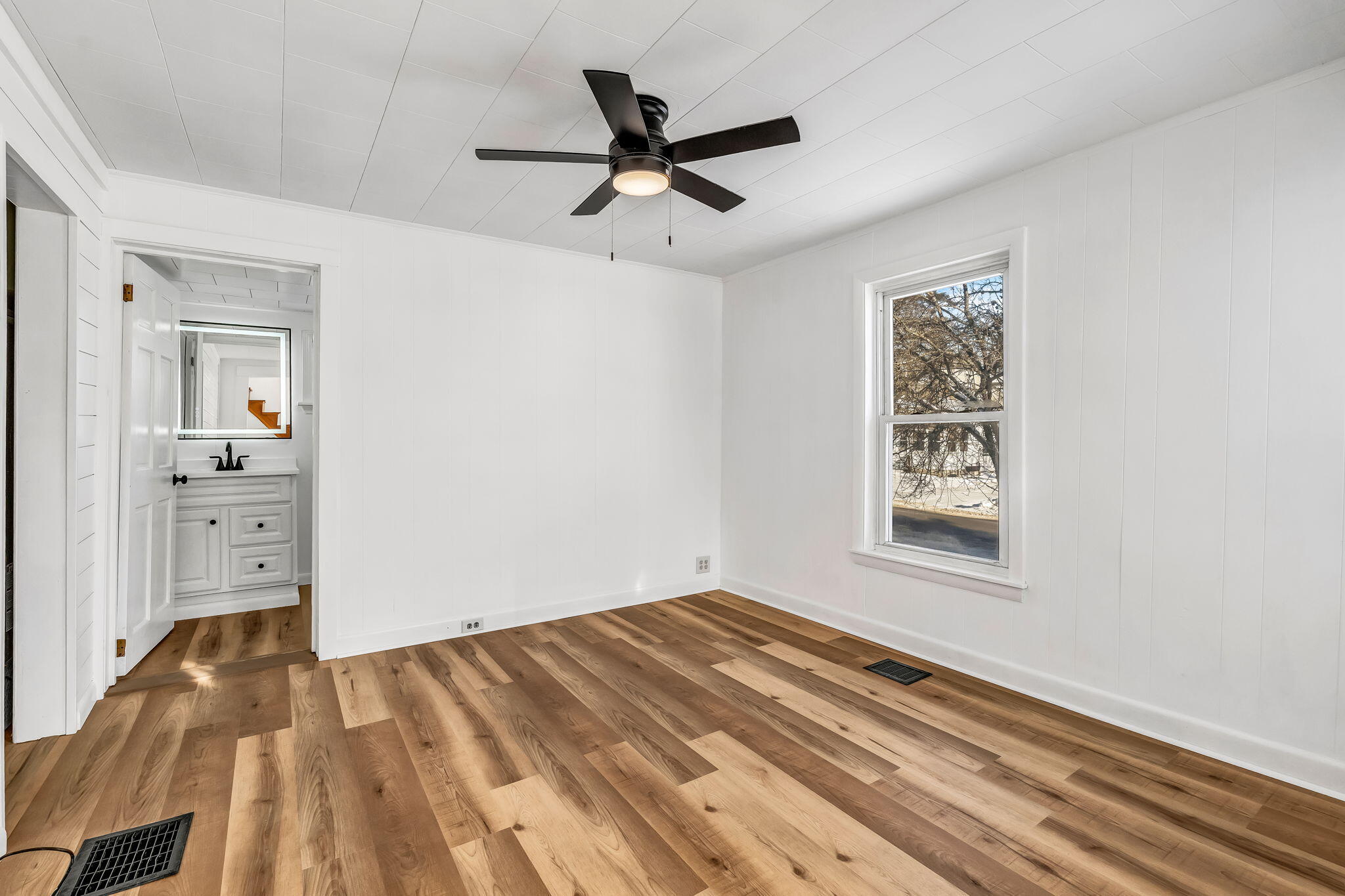 22 Pine Street Milford, ME 04461 - Photo 9 of 29 20-web-or-mls-22-pine-st