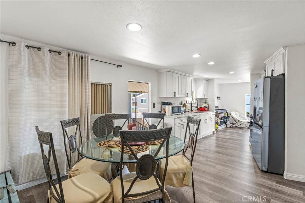 1155 South Riverside Street, Unit 136 Rialto, CA 92376 - Photo 13 of 33