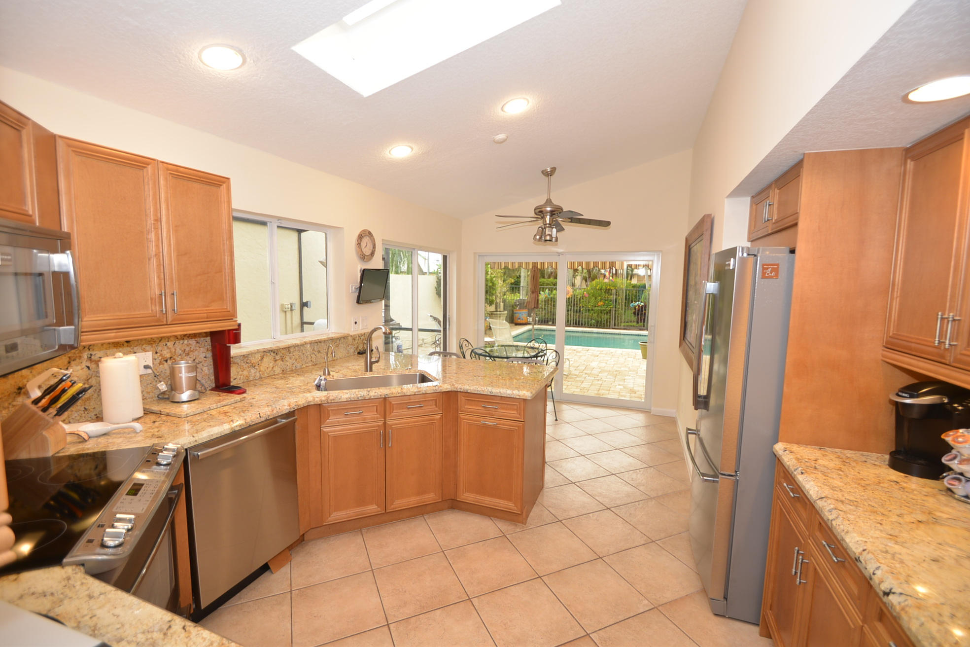 19517 Planters Point Drive Boca Raton, FL 33434 - Photo 11 of 40 Kitchen