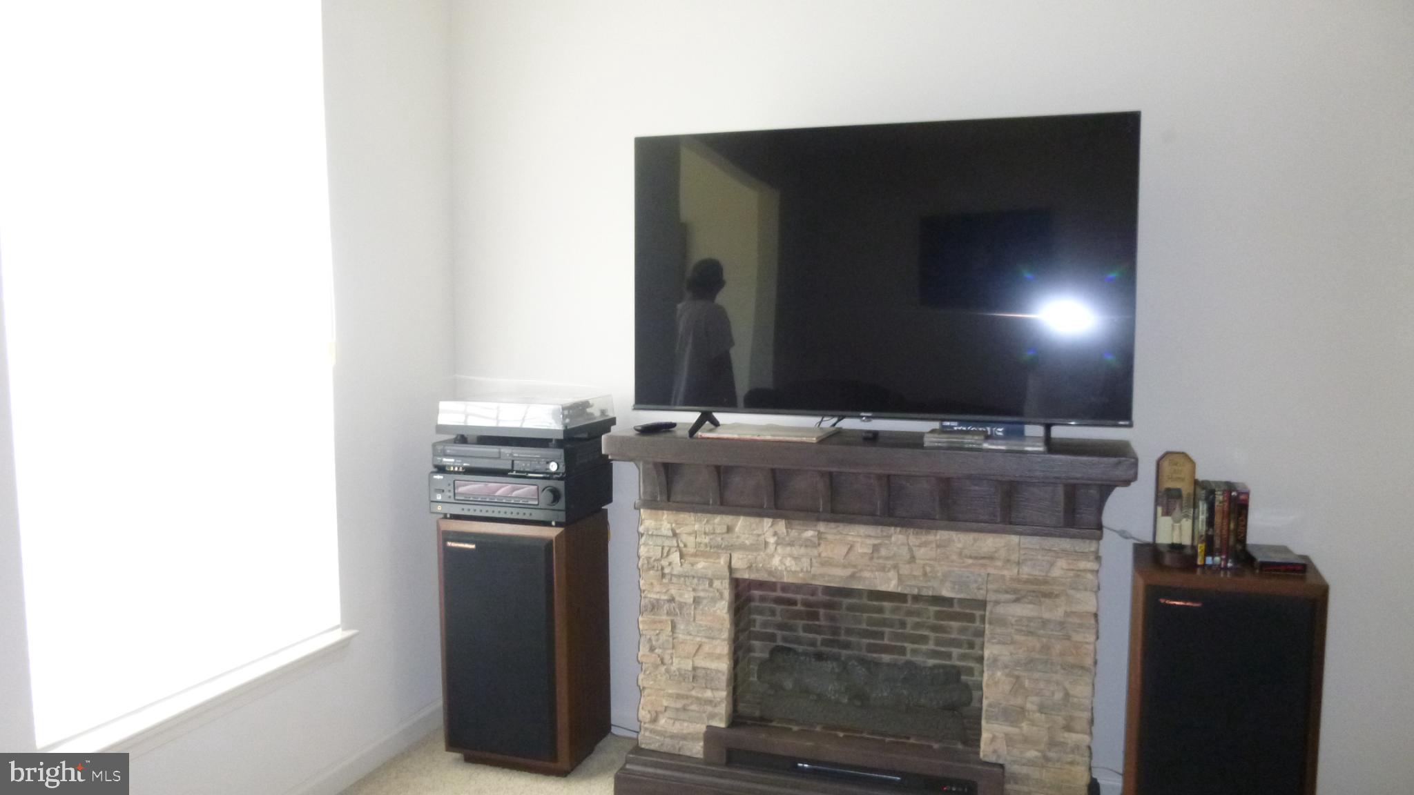 310 Monroe Point Drive Colonial Beach, VA 22443 - Photo 8 of 36