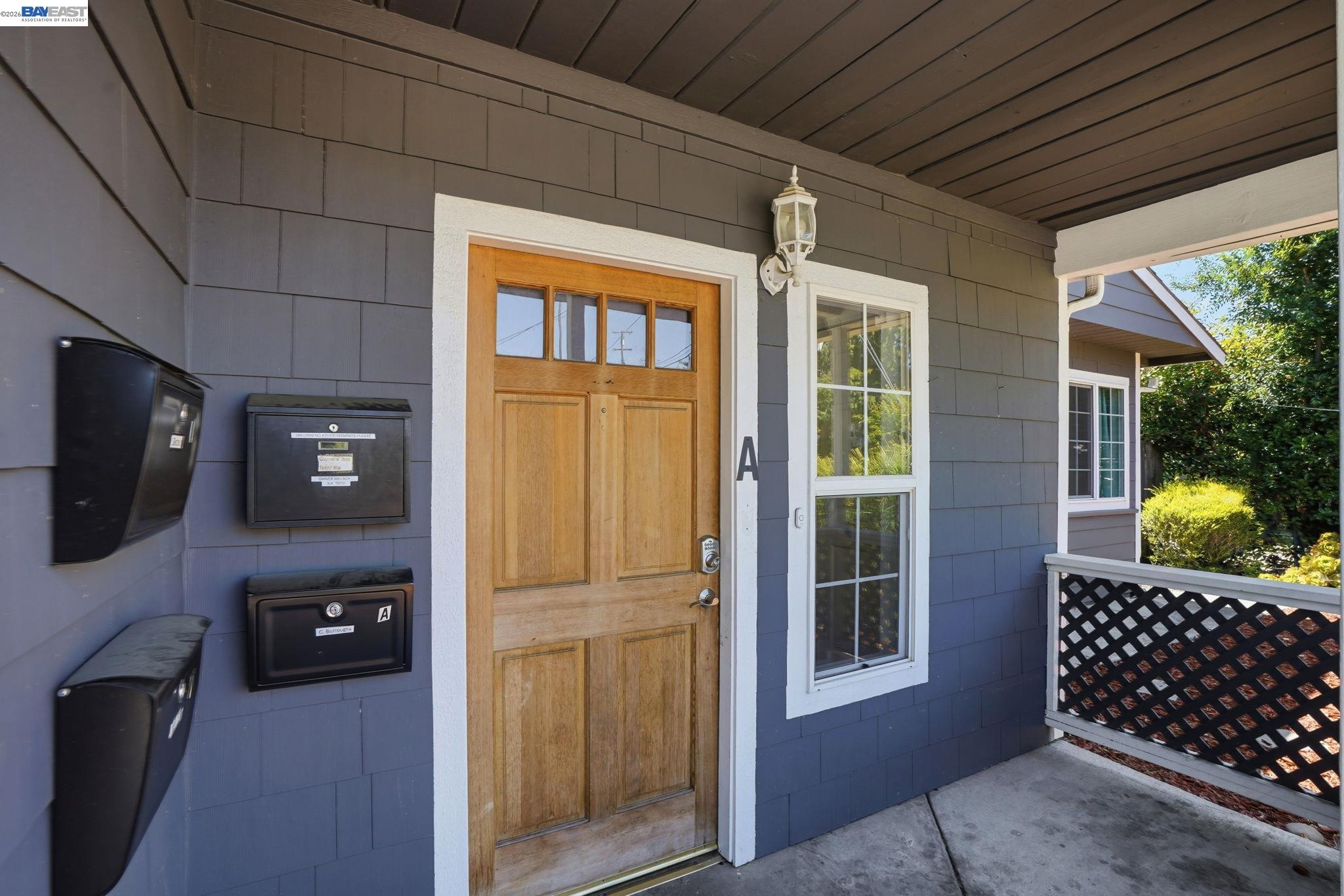 2102 Overhill Road Concord, CA 94520 - Photo 4 of 46