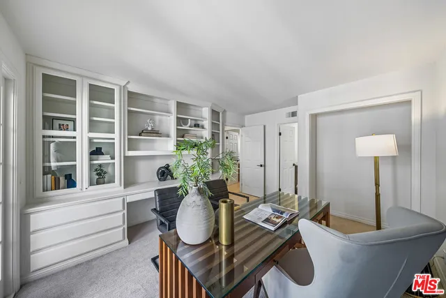 $3,795,000 | 19382 Woodlands Drive, Huntington Beach, CA 92648