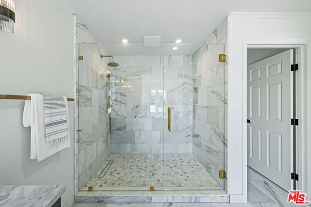 $3,795,000 | 19382 Woodlands Drive, Huntington Beach, CA 92648