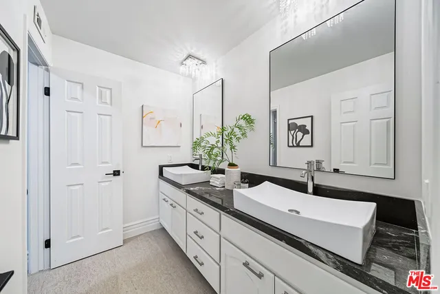 $3,795,000 | 19382 Woodlands Drive, Huntington Beach, CA 92648